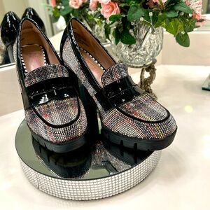 Betsey Johnson Plaid Beaded Platform Loafer. SZ 7.